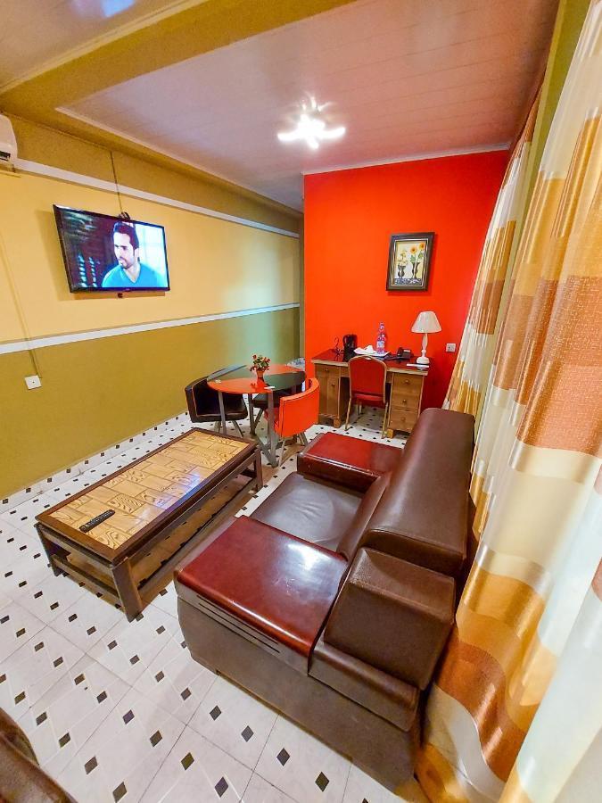 Hotel Relax 金沙萨 外观 照片